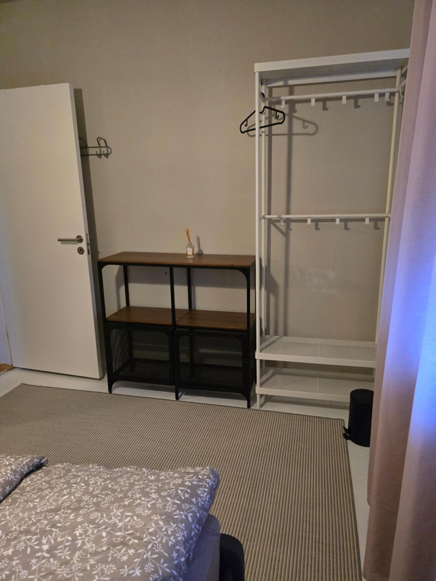 Sol - S12 Guesthouse ケプラヴィーク エクステリア 写真